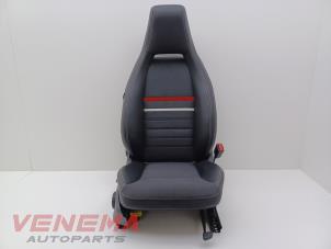 Gebruikte Stoel links Mercedes A (W176) 1.5 A-180 CDI, A-180d 16V Prijs € 124,99 Margeregeling aangeboden door Venema Autoparts