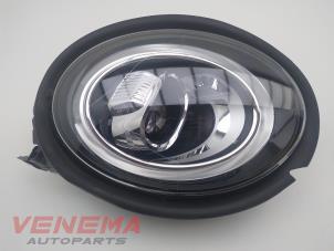 Gebruikte Koplamp rechts Mini Mini Convertible (F57) 2.0 16V John Cooper Works Prijs € 449,99 Margeregeling aangeboden door Venema Autoparts