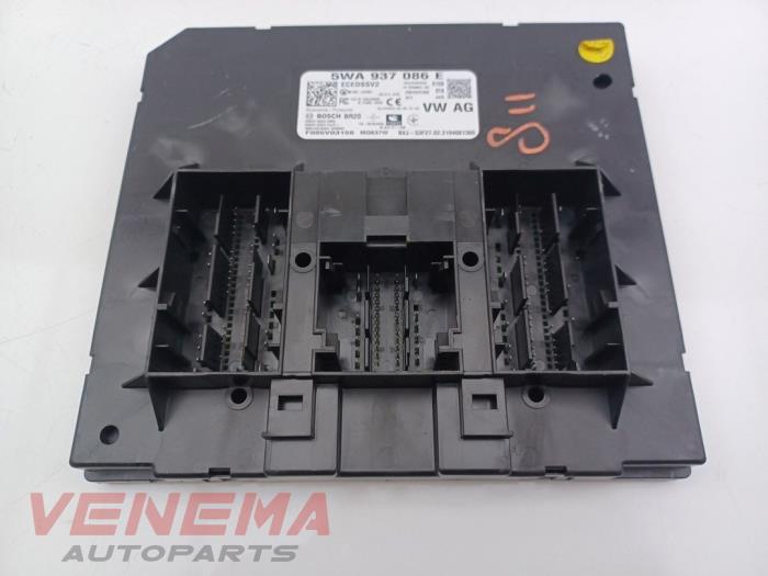 Gebruikte Bodycontrol Module Volkswagen Caddy Combi V (SBB/SBJ) 2.0 TDI BlueMotionTechnology Prijs € 119,99 Margeregeling aangeboden door Venema Autoparts