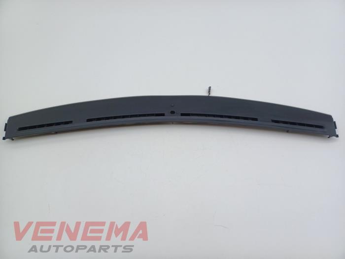 Gebruikte Dashboard deel Maserati Quattroporte VI 3.0 Diesel Prijs € 29,99 Margeregeling aangeboden door Venema Autoparts