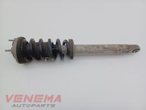 Gebruikte Mac Phersonpoot rechts-voor Maserati Quattroporte VI 3.0 Diesel Prijs € 299,99 Margeregeling aangeboden door Venema Autoparts