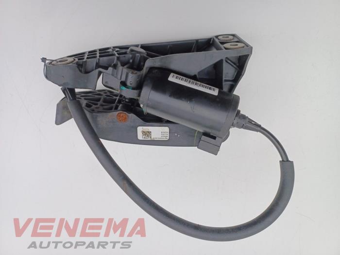 Gebruikte Gaspedaalpositie Sensor Maserati Quattroporte VI 3.0 Diesel Prijs € 29,99 Margeregeling aangeboden door Venema Autoparts