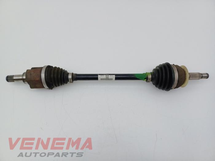 Gebruikte Steekas links-voor Volkswagen Up! (121) 1.0 12V 75 Prijs € 14,99 Margeregeling aangeboden door Venema Autoparts