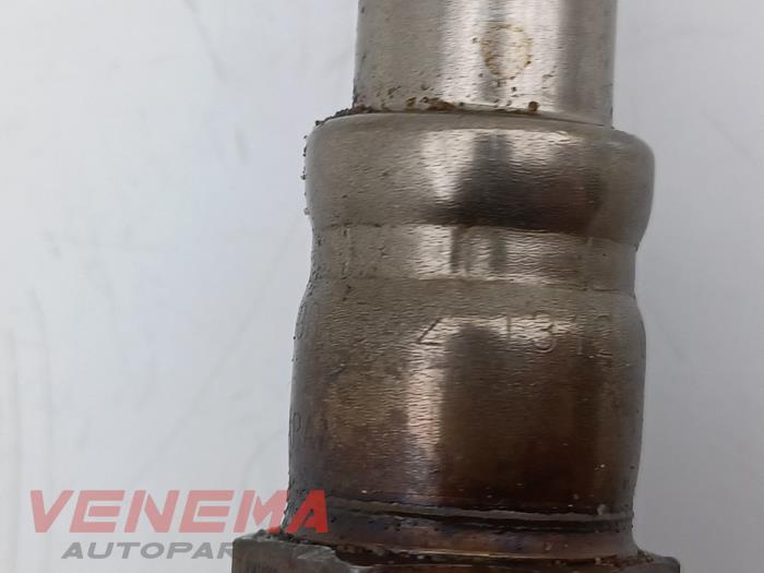 Lambda Sonde van een Mercedes-Benz C (W206) C-200 1.5 EQ Boost 4-Matic 2024