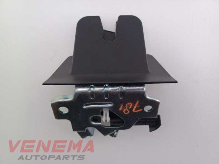 Slotmechaniek Achterklep van een Audi A3 Sportback (8YA) 2.0 35 TDI 16V 2025