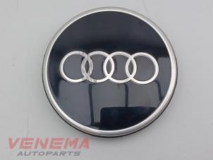 Gebruikte Naafkapje Audi A3 Sportback (8YA) 2.0 35 TDI 16V Prijs € 9,99 Margeregeling aangeboden door Venema Autoparts