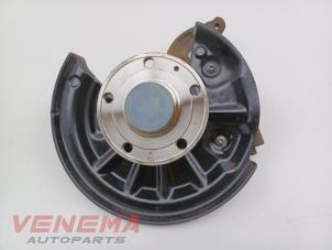 Gebruikte Fusee rechts-achter Audi A3 Sportback (8YA) 2.0 35 TDI 16V Prijs € 174,99 Margeregeling aangeboden door Venema Autoparts