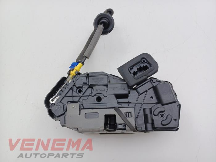 Deurslot Mechaniek 4Deurs rechts-achter van een Audi A3 Sportback (8YA) 2.0 35 TDI 16V 2025