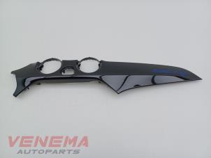Gebruikte Dashboard sierlijst Opel Adam 1.0 Ecotec 12V SIDI Turbo Prijs € 29,99 Margeregeling aangeboden door Venema Autoparts