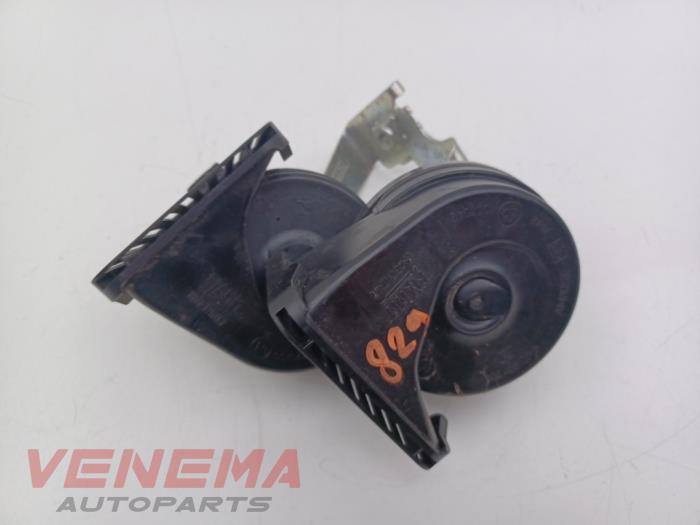 Gebruikte Claxon Ford Fiesta 7 1.0 EcoBoost 12V Prijs € 29,99 Margeregeling aangeboden door Venema Autoparts