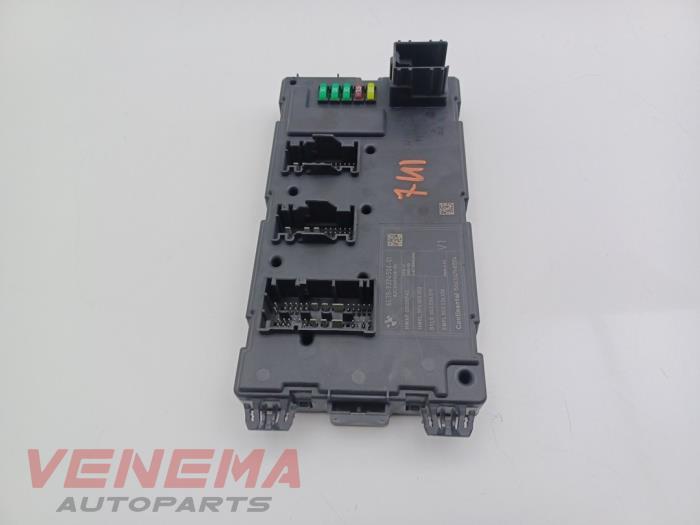 Bodycontrol Module van een BMW 3 serie Touring (F31) 320d 2.0 16V 2016