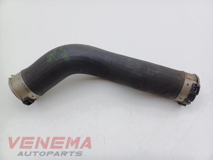 Gebruikte Intercooler Slang BMW 3 serie Touring (F31) 320d 2.0 16V Prijs € 29,99 Margeregeling aangeboden door Venema Autoparts