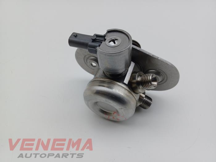 Gebruikte Brandstofpomp Mechanisch BMW X5 (F15) xDrive 40e PHEV 2.0 Prijs € 199,99 Margeregeling aangeboden door Venema Autoparts