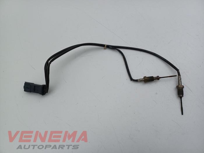 Gebruikte Uitlaat temperatuursensor DS Automobiles DS 7 Crossback 2.0 BlueHDi 180 Prijs € 39,99 Margeregeling aangeboden door Venema Autoparts