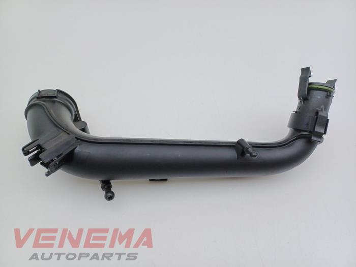 Gebruikte Intercooler Buis Audi A3 Sportback (8VA/8VF) 1.4 TFSI 16V e-tron Prijs € 24,99 Margeregeling aangeboden door Venema Autoparts