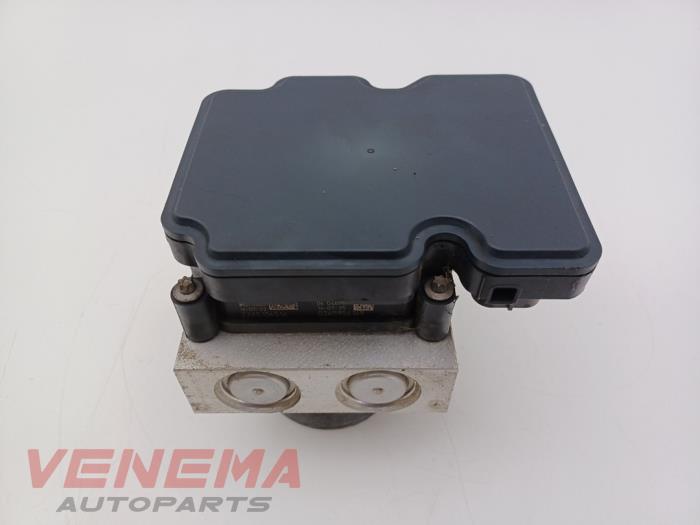Gebruikte ABS Pomp Opel Movano 2.3 CDTi Biturbo 16V FWD Prijs € 249,99 Margeregeling aangeboden door Venema Autoparts