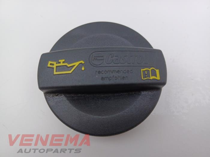 Gebruikte Oliedop Seat Mii 1.0 12V Prijs € 9,99 Margeregeling aangeboden door Venema Autoparts