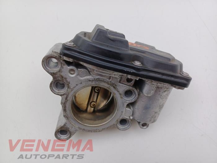 Gebruikte Gasklephuis Ford Puma 1.0 Ti-VCT EcoBoost mHEV 12V Prijs € 19,99 Margeregeling aangeboden door Venema Autoparts