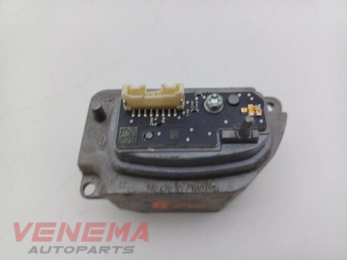 Gebruikte Module LED koplamp BMW 5 serie (G30) 540d xDrive 3.0 TwinPower Turbo 24V Prijs € 94,99 Margeregeling aangeboden door Venema Autoparts