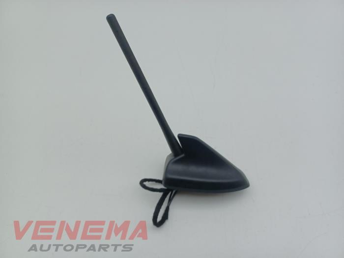 Gebruikte Antenne Ford Puma 1.0 Ti-VCT EcoBoost mHEV 12V Prijs € 49,99 Margeregeling aangeboden door Venema Autoparts