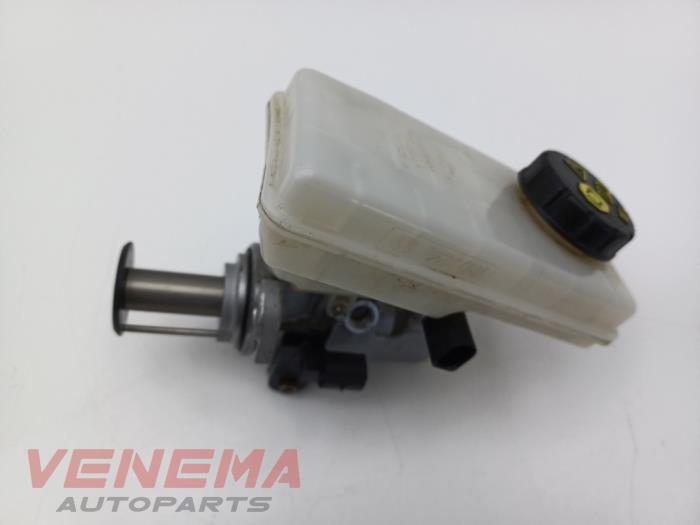 Gebruikte Hoofdremcilinder Seat Mii 1.0 12V Prijs € 9,99 Margeregeling aangeboden door Venema Autoparts