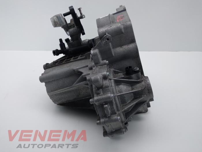 Gebruikte Versnellingsbak Seat Mii 1.0 12V Prijs € 399,99 Margeregeling aangeboden door Venema Autoparts