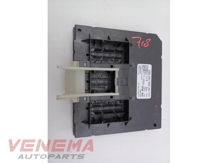 Gebruikte Computer Body Control Volkswagen Golf VII Variant (AUVV) 1.4 TGI 16V Prijs € 39,99 Margeregeling aangeboden door Venema Autoparts