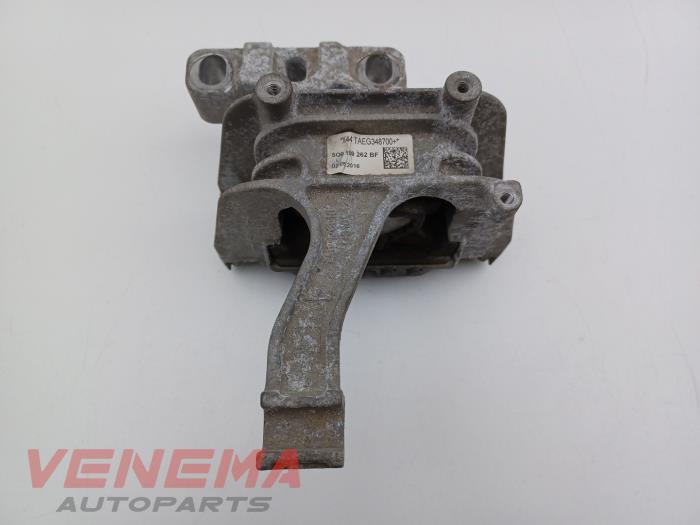 Gebruikte Motorsteun Volkswagen Golf VII Variant (AUVV) 1.4 TGI 16V Prijs € 19,99 Margeregeling aangeboden door Venema Autoparts