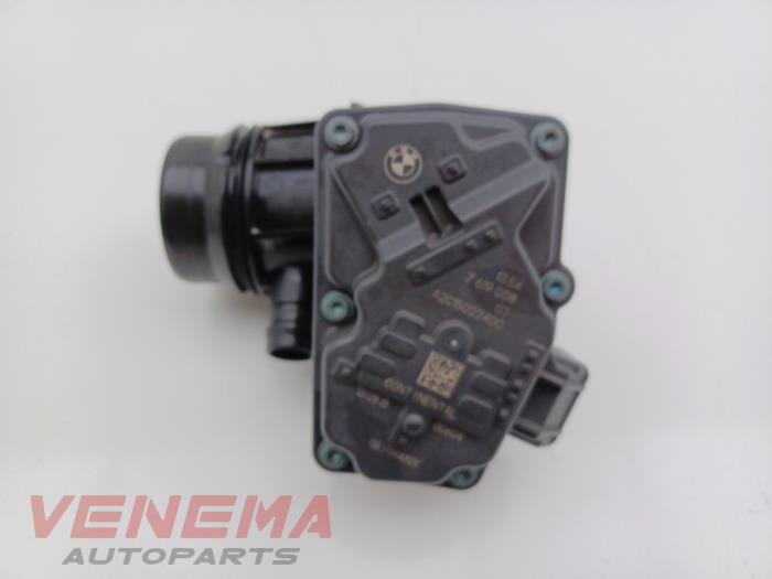 Gebruikte Gasklephuis Mini Clubman (F54) 2.0 Cooper S 16V Prijs € 24,99 Margeregeling aangeboden door Venema Autoparts