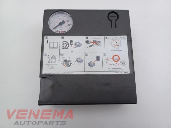 Gebruikte Compressor Volkswagen Golf VII Variant (AUVV) 1.4 TGI 16V Prijs € 24,99 Margeregeling aangeboden door Venema Autoparts