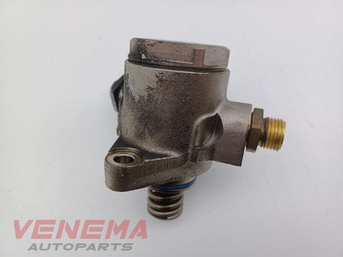 Gebruikte Brandstofpomp Mechanisch Volkswagen Polo VI (AW1) 1.0 TSI 12V Prijs € 34,99 Margeregeling aangeboden door Venema Autoparts