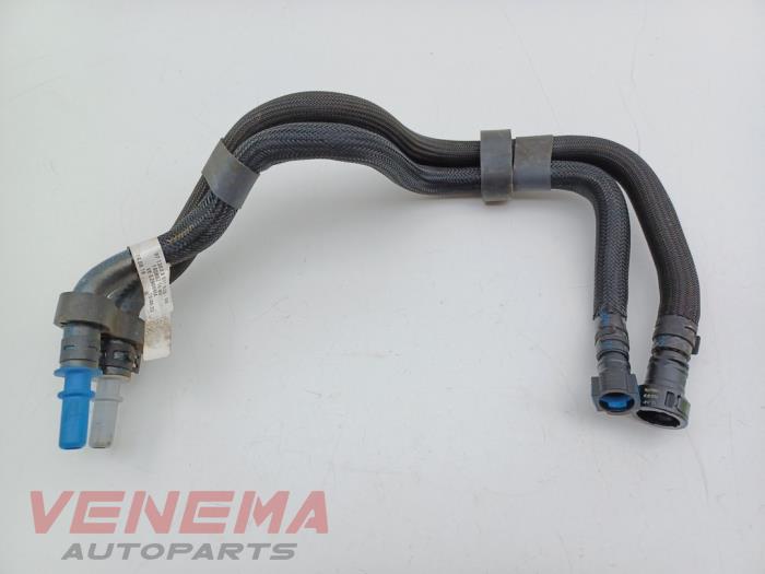 Gebruikte Brandstofleiding BMW 5 serie (G30) 540d xDrive 3.0 TwinPower Turbo 24V Prijs € 49,99 Margeregeling aangeboden door Venema Autoparts