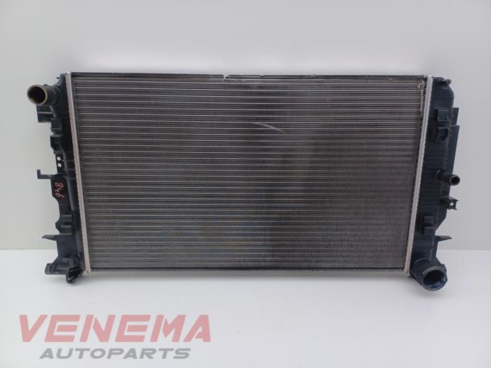 Gebruikte Radiateur Mercedes Sprinter 3,5t (910.0/910.1/907.1/907.2) 316 CDI 2.1 D RWD Prijs € 44,99 Margeregeling aangeboden door Venema Autoparts
