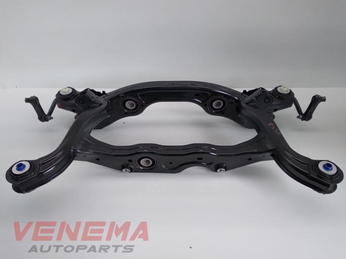 Gebruikte Subframe Mercedes A Limousine (177.1) 2.0 A-250 Turbo 16V Mild Hybrid 4Matic Prijs € 349,99 Margeregeling aangeboden door Venema Autoparts
