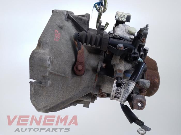 Gebruikte Versnellingsbak Fiat Panda (312) 0.9 TwinAir Turbo 85 Prijs € 399,99 Margeregeling aangeboden door Venema Autoparts