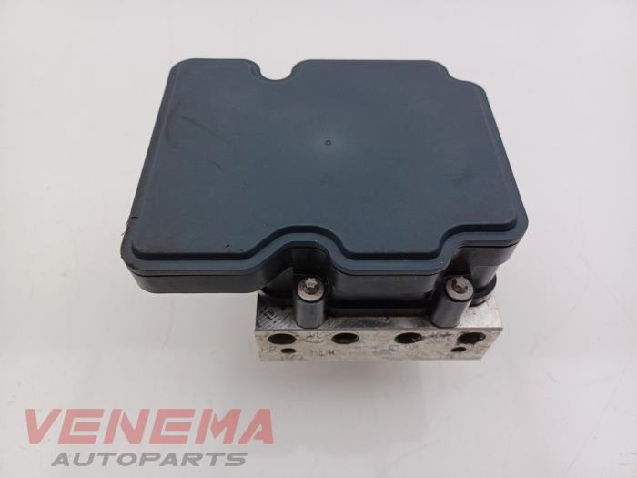 Gebruikte ABS Pomp Mercedes Sprinter 3,5t (910.0/910.1/907.1/907.2) 316 CDI 2.1 D RWD Prijs € 229,99 Margeregeling aangeboden door Venema Autoparts