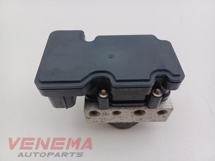 Gebruikte ABS Pomp Fiat Panda (312) 0.9 TwinAir Turbo 85 Prijs € 44,99 Margeregeling aangeboden door Venema Autoparts