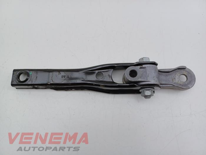 Gebruikte Versnellingsbak Steun Volkswagen T-Roc I 2.0 TSI 16V 4Motion Prijs € 14,99 Margeregeling aangeboden door Venema Autoparts