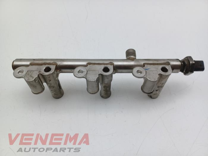 Gebruikte Galerij (Injectie) Peugeot 208 II (UB/UH/UP) 1.2 Vti 12V PureTech 100 Prijs € 29,99 Margeregeling aangeboden door Venema Autoparts