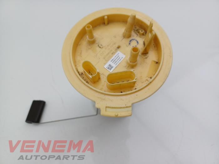 Gebruikte Tank element Pomp Skoda Octavia Combi (5EAC) 2.0 TDI RS 16V Prijs € 19,99 Margeregeling aangeboden door Venema Autoparts