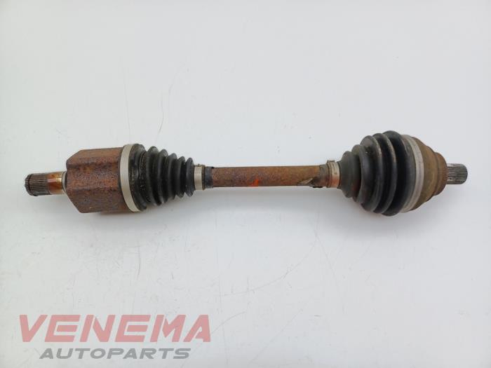 Gebruikte Steekas links-voor Audi Q3 (F3B) 1.4 45 TFSI e 16V Prijs € 199,64 Inclusief btw aangeboden door Venema Autoparts