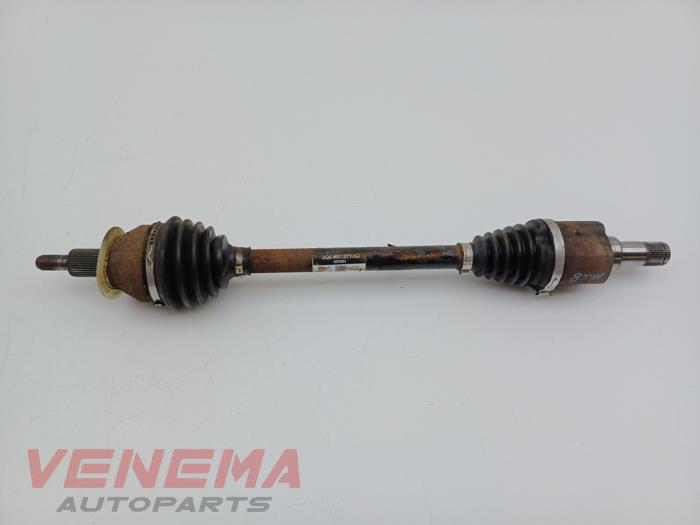 Gebruikte Steekas links-voor Volkswagen Polo VI (AW1) 1.0 MPi 12V Prijs € 129,99 Margeregeling aangeboden door Venema Autoparts