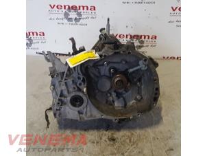 Gebruikte Versnellingsbak Renault Grand Scénic II (JM) 1.6 16V Prijs € 225,00 Margeregeling aangeboden door Venema Autoparts