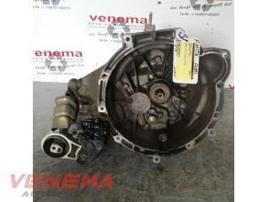 Gebruikte Versnellingsbak Ford Fiesta 5 (JD/JH) 1.4 16V Prijs € 244,99 Margeregeling aangeboden door Venema Autoparts