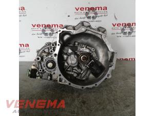 Gebruikte Versnellingsbak Kia Carens I (FC/FJ) 1.8i 16V Prijs € 99,00 Margeregeling aangeboden door Venema Autoparts