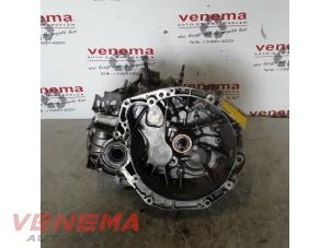 Gebruikte Versnellingsbak Renault Megane II (BM/CM) 1.9 dCi 120 Prijs € 149,00 Margeregeling aangeboden door Venema Autoparts
