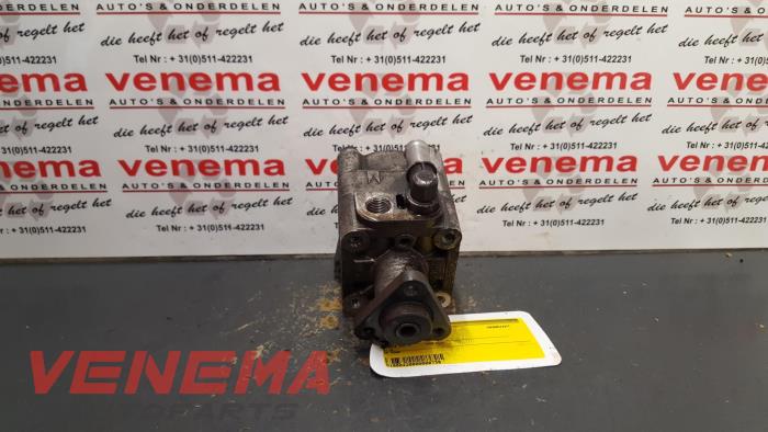 Gebruikte Servopomp BMW 3 serie (E46/4) 316i Prijs € 45,00 Margeregeling aangeboden door Venema Autoparts