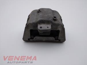 Gebruikte Motorsteun Volkswagen Golf IV (1J1) 1.6 Prijs € 14,99 Margeregeling aangeboden door Venema Autoparts