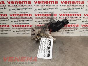 Gebruikte Portierslot Mechaniek 2deurs rechts Citroen C1 1.0 12V Prijs € 24,95 Margeregeling aangeboden door Venema Autoparts