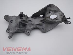 Gebruikte Dynamosteun boven Volkswagen Polo V (6R) 1.2 TDI 12V BlueMotion Prijs € 29,99 Margeregeling aangeboden door Venema Autoparts